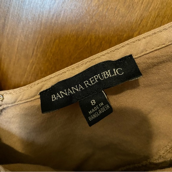 Canvas V-Neck Dress | Banana Republic. Size 8 - Picture 7 of 7